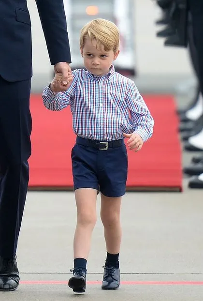 Her ne kadar prens de olsa o bir çocuk!