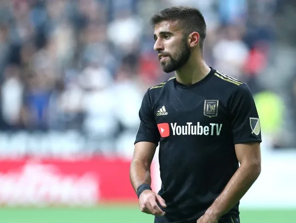 diego-rossi-kimdir-kac-yasinda-nereli-diego-rossi-hangi-takimlarda-oynadi-1630404215903.jpg Fenerbahçe’nin yeni transferi Diego Rossi hangi takımlarda oynadı? Diego Rossi kimdir, kaç yaşında, nereli?-3