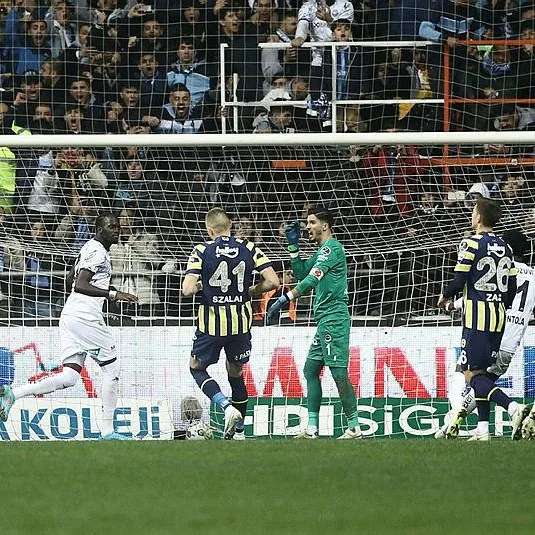 Fener Demir’e tosladı