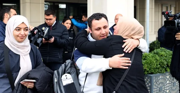 Dışişleri Bakanlığı duyurdu! 142 Türk vatandaşı ve aile yakını Gazze'den Mısır'a geçti