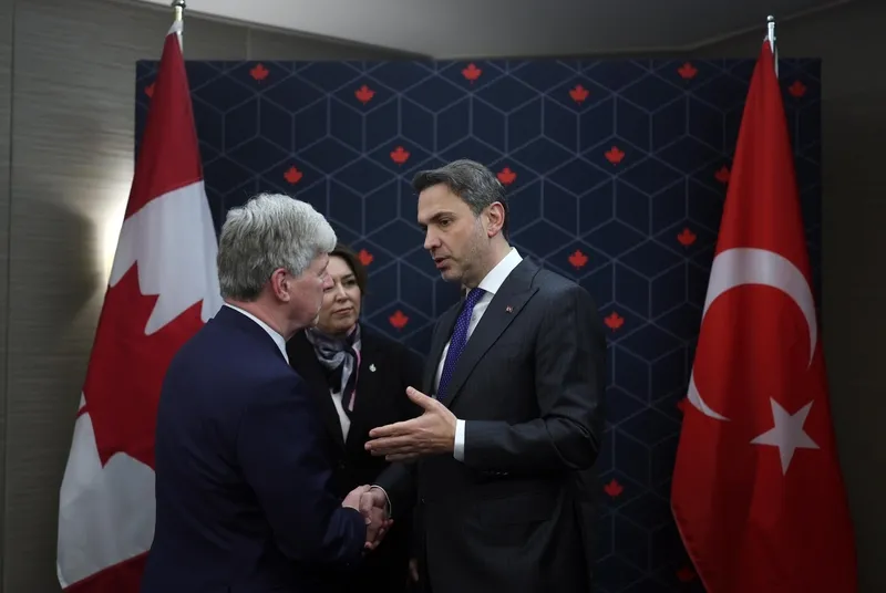 Türkiye ile Kanada arasında nükleer enerji alanında imzalar atıldı-3