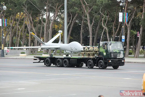 Tarihi meydanda Türk ordusundan gövde gösterisi! Dosta güven düşmana korkuyuz - 16
