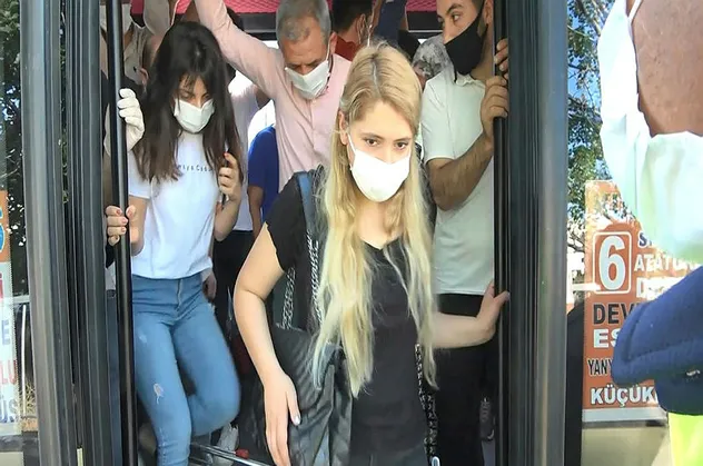 İstanbul'da şoke eden rekor! Araçtan 37 yolcu çıktı, şoför kendisini bakın nasıl savundu