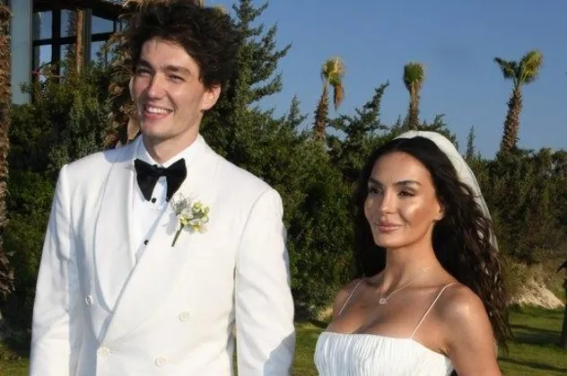 Çiçeği burnunda çift Ebru Şahin ve Cedi Osman Temmuz ayında 15 bin kilometre yol yaptı