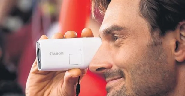 Canon'un PowerShot Zoom'u ile uzaklar yakın olacak