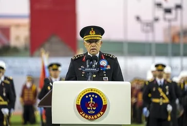 Jandarma Genel Komutanı Orgeneral Arif Çetin emekliliğe sevk edildi! 15 Temmuz'da FETÖ'cülere karşı mücadele etti