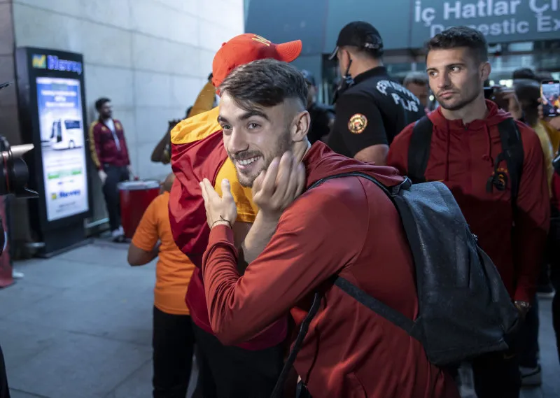 Galatasaray'da şok ayrılık! Eski takımına dönüyor - 16