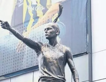 Hayalini kuramadığım anı yaşıyorum