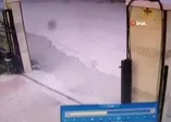 Böyle hırsızlık görülmedi! Önce oynadılar sonra soydular!