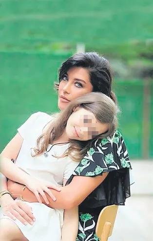 Deniz Akkaya, şef Somer Sivrioğlu'nu hedef aldı