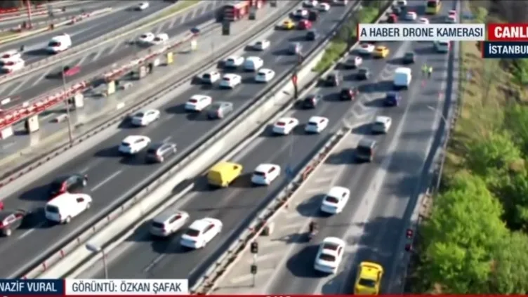 İstanbul'da sabah trafiği! Tatil dönüşü trafik yoğunluğu var mı?