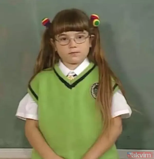 Sihirli Annem’in 'Toprak Reis'i büyüdü son haliyle bir afet-i devran oldu! Jennifer Boyner'i pespembe saçlarıyla görenler inanamadı - 17