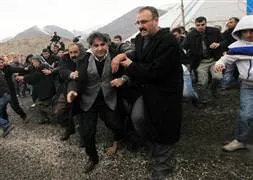 Hasip Kaplan bunu yaptırdıysa...