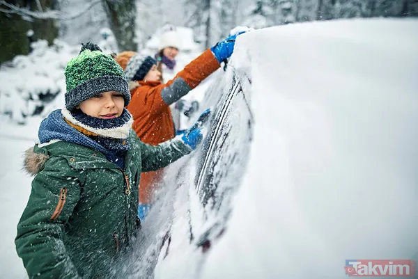 Meteoroloji İstanbul'u şimdi de turuncu kod ile uyardı! Kar yağışı devam edecek mi? | 25 Ocak 2022 HAVA DURUMU - 23