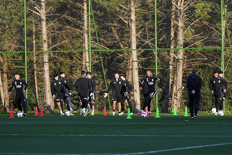 Beşiktaş çıkış peşinde! Bodrum maçında farklı 11 - 4