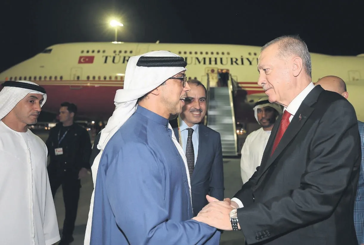 Hem arabulucu hem de güçlü