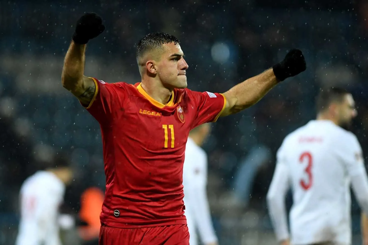 Fenerbahçe'den milli takımı deviren yıldız için transfer hamlesi - 23