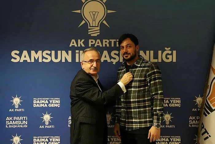 ipin-ucu-iyice-kacti-samsunda-iyi-partiden-istifa-eden-11-kisi-ak-partiye-gecti-1704138543374.jpeg İP'in ucu iyice kaçtı! Samsun'da İYİ Parti'den istifa eden 11 kişi AK Parti'ye geçti-1