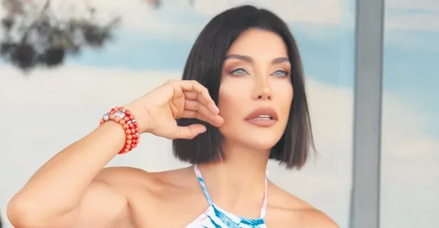 Deniz Akkaya kasıldı!