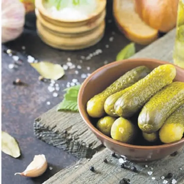 Turşu göbek eritir