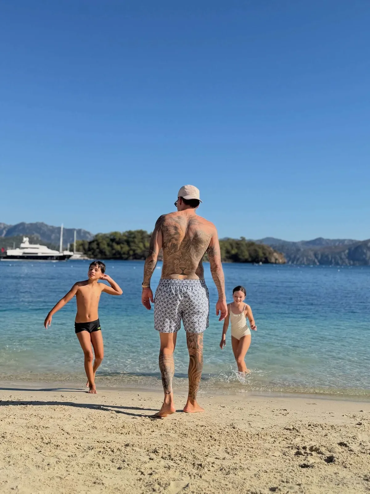 1790577885350.jpg Fenerbahçe’nin yıldız kalecisi Ederson’dan Marmaris’te jet sosyete tatili: 3 günlük kaçamak 3 milyon lira-4