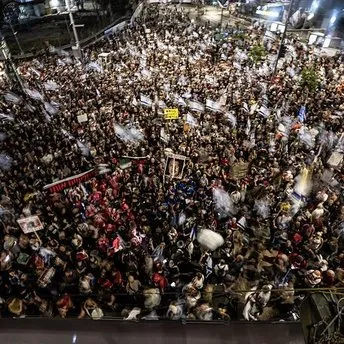 Tel Aviv sokaklarında Netanyahu’ya büyük öfke! Esir yakınları hükümetin istifası için gösteri düzenledi