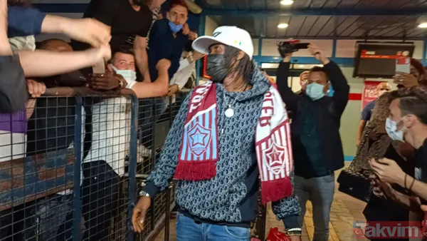 Gervinho ve Bruno Peres Trabzonspor'a geldi! Taraftar meşalelerle karşıladı - 16