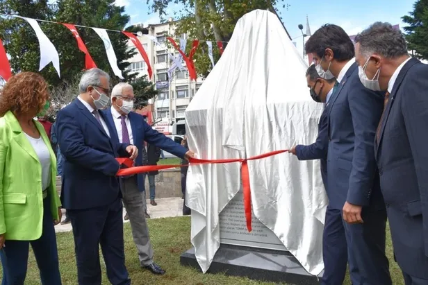 CHP İsmet İnönü’nün doğum gününde İnönü Parkı ve büstünü törenle açtı-6