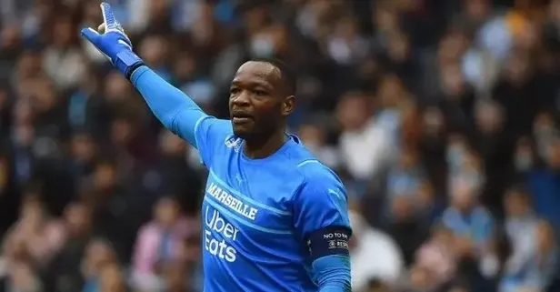 Steve Mandanda futbolu bıraktı