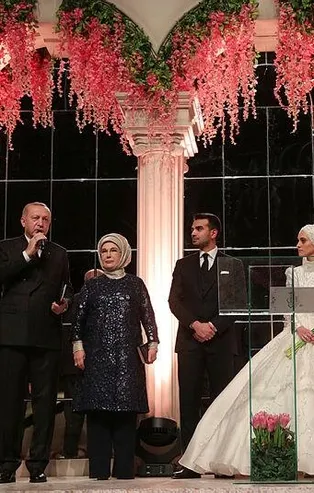 Başkan Erdoğan, Ardan Küçük ile Kübra Yeşildağ çiftinin nikah şahidi oldu