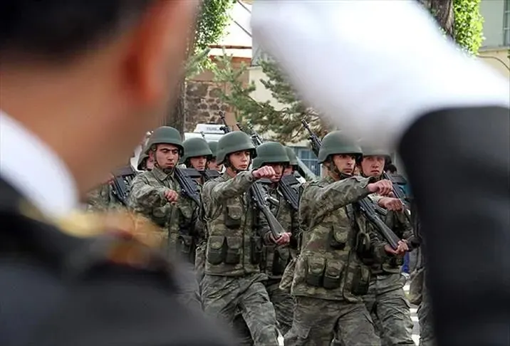 tbmmden-tsk-duzenlemesi-gecti-ayrilan-subaylar-yeniden-goreve-donemeyecek-1783023198859.jpeg 7 yıl görev yapana kamuda istihdam! Kanun teklifi TBMM Genel Kurulu'nda kabul edildi-6