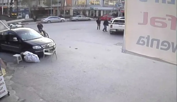 Mersin'de inanılmaz hırsızlık olayı! İş adamının parasını böyle çaldılar-3