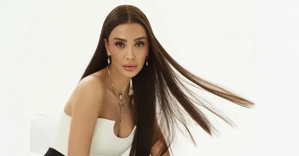 Model Özge Ulusoy’dan estetik ve podyum itirafı: “Aslında burnumda bir şey yoktu”