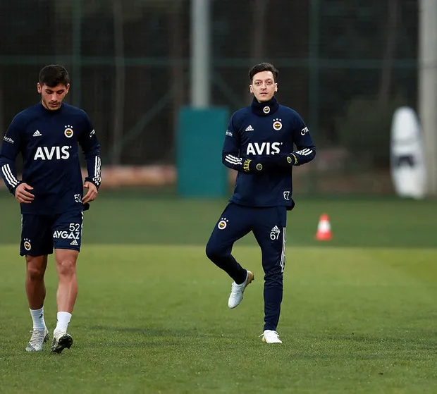 Fenerbahçe son dakika olarak duyurdu! İşte Mesut Özil'in imza töreninin detayları ve maaşı-3