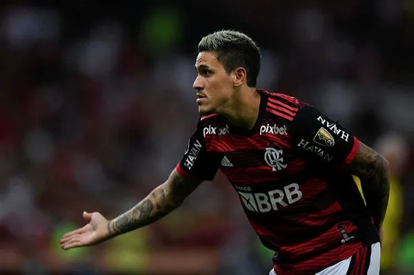 fenerden-yilin-takasi-rossi-gidiyor-pedro-geliyor-1659342885879.jpg Fener'den yılın takası! Rossi gidiyor Pedro geliyor-3