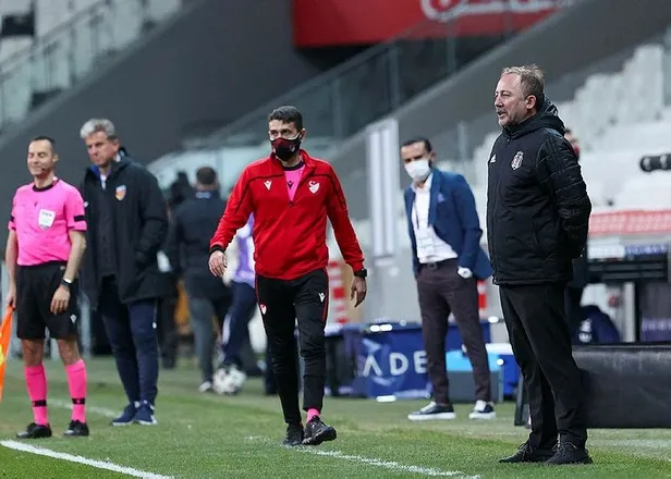 besiktas-teknik-direktoru-sergen-yalcin-kayserispor-maci-sonrasi-konustu-bizim-maclarda-rakip-oyuncular-neden-atilmiyor-1619298327516.jpeg Beşiktaş Teknik Direktörü Sergen Yalçın Kayserispor maçı sonrası konuştu: Bizim maçlarda rakip oyuncular neden atılmıyor-2