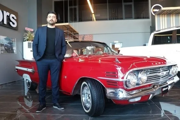 800-bin-liraya-yakin-teklif-geldi-kulak-bile-asmiyor-20-yuzyilin-en-unutulmazlarindan-1960-model-chevrolet-1611077240530.jpg