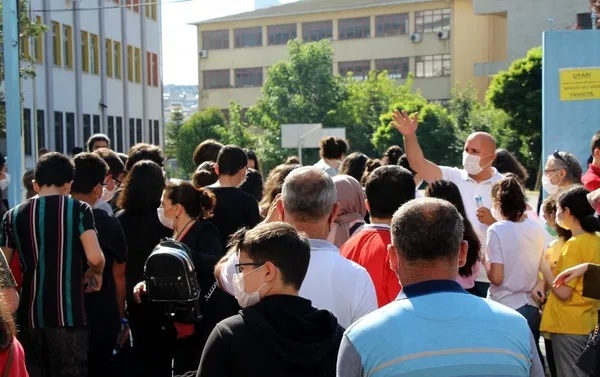 son-dakika-icisleri-bakanligindan-81-il-valiligine-genelge-lgs-iki-oturum-halinde-gerceklestirilecek-1622659337759.jpg Son dakika! İçişleri Bakanlığı'ndan 81 İl Valiliğine genelge! LGS, iki oturum halinde gerçekleştirilecek-3