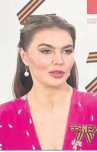 Rus jimnantikçi Alina Kabaeva’nın Vladimir Putin'in sevgilisi ve kara kutusu olduğu iddia edildi