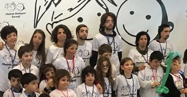 Yüzümle Mutluyum Günü tarihi ne zaman?