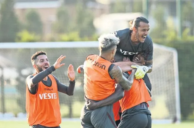 Trabzonspor'da parola hücum futbol hedef şampiyonluk