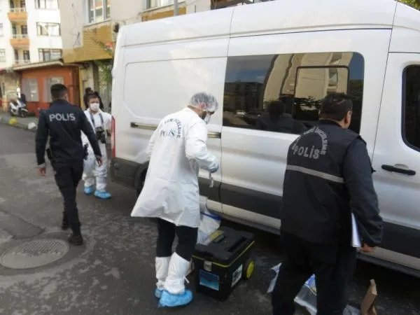 Kadıköy'de çıkan yangında 1 kişi hayatını kaybetti! Annesi gözyaşlarını tutamadı-4