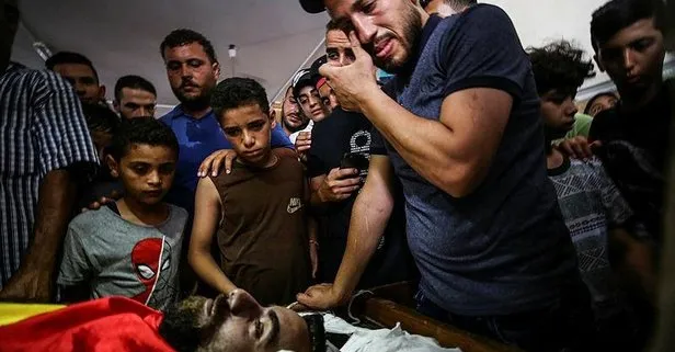 Gazze’nin 20’li yaşlardaki şehitleri son yolculuğuna uğurlandı