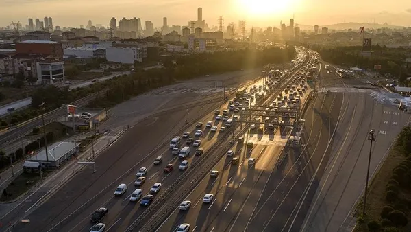 2021-trafik-cezalari-ne-kadar-kirmizi-isik-cep-telefonu-emniyeti-kemeri-cezasi-2021de-kac-tl-1609407521272.jpg 2021 trafik cezaları ne kadar? Kırmızı ışık, cep telefonu, emniyeti kemeri cezası 2021’de kaç TL?-5