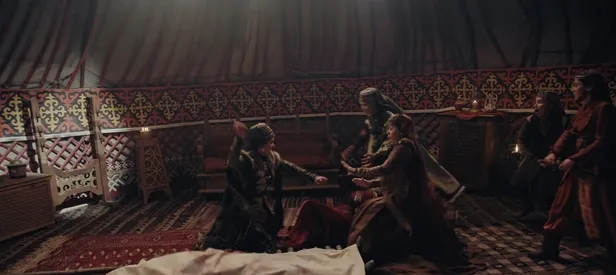 Melike Hatun, Bala Hatun’u kolundan yaraladı!