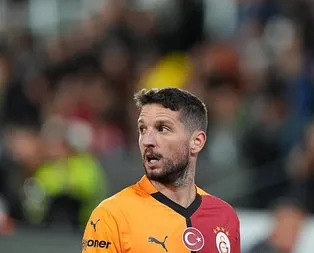 Mertens ilki başardı