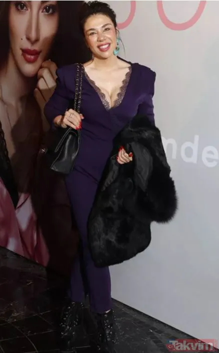 İki yılda 60 kilo vermişti! Yeşim Ceren Bozoğlu'nun son haline beğeni yağdı! Estetik itirafı çok konuşuldu 'Sarışın halimle...' - 7