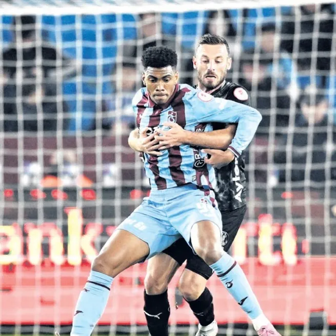 3 futbolcuya 65 milyon euro