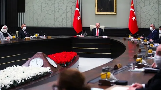 gozler-o-aciklamalarda-kabine-toplantisi-ne-zaman-saat-kacta-yapilacak-10-ekim-2022-kabine-toplantisi-konulari-1665381230427.jpeg Gözler o açıklamalarda! Kabine Toplantısı ne zaman, saat kaçta yapılacak? 10 Ekim 2022 Kabine Toplantısı konuları, kararları neler?-3