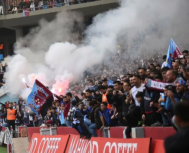 sampiyon-trabzonspor-yenikapida-yeni-bir-rekor-deneyecek-1651701364510.jpeg Şampiyon Trabzonspor Yenikapı'da yeni bir rekor deneyecek-2
